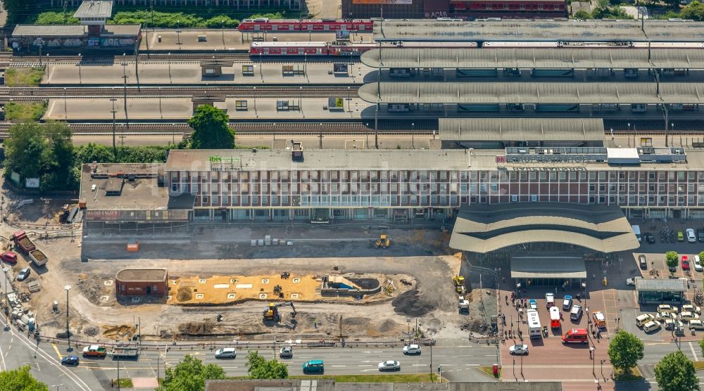 Bochum aus der Vogelperspektive: Baustelle zum Neubau des ZOB Omnibus- Bahnhof der Bogestra AG im Ortsteil Innenstadt in Bochum im Bundesland Nordrhein-Westfalen, Deutschland