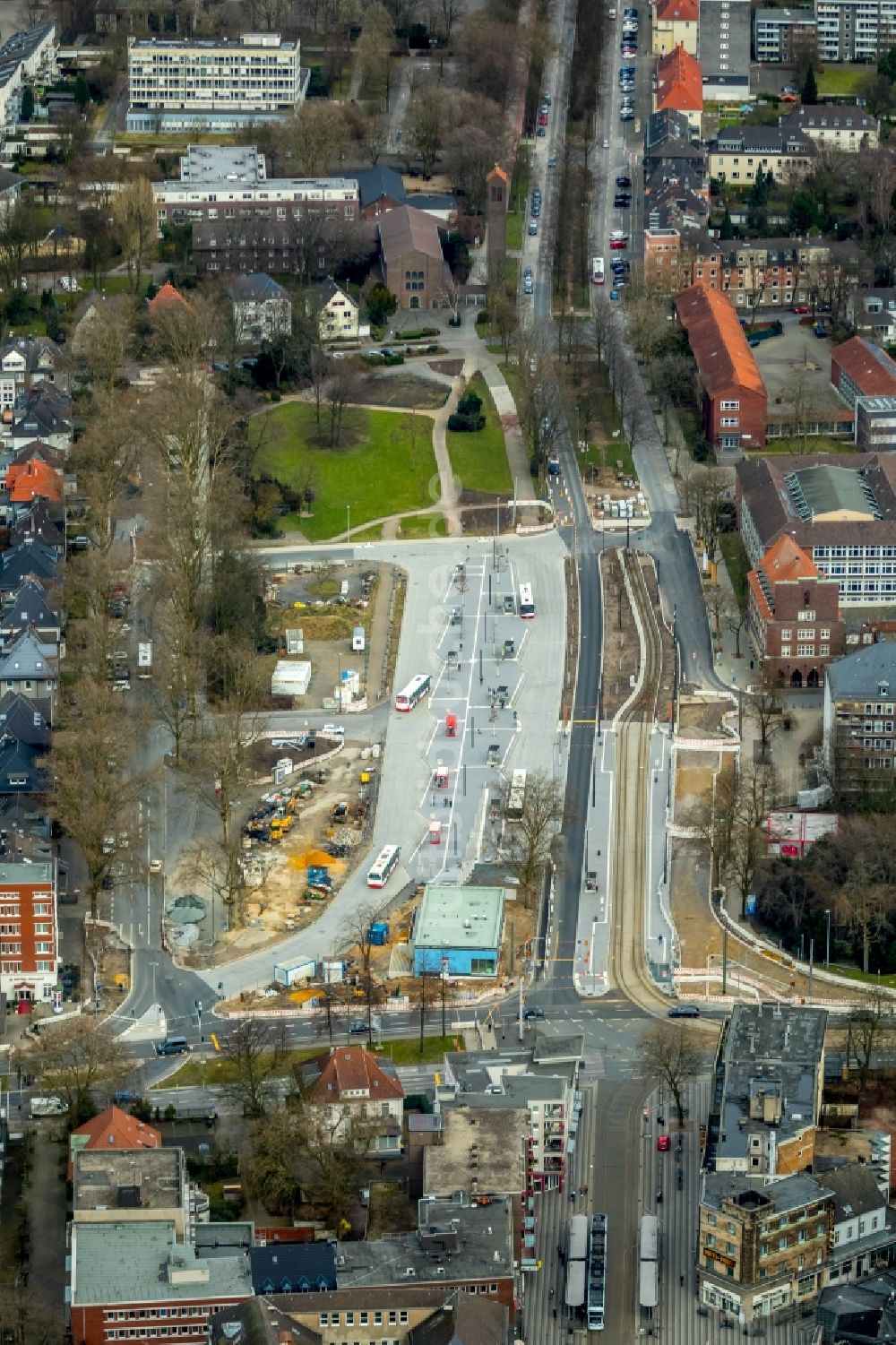 Luftaufnahme Gelsenkirchen - Baustelle zum Neubau des ZOB Omnibus- Bahnhof an der Goldbergstraße im Ortsteil Buer in Gelsenkirchen im Bundesland Nordrhein-Westfalen, Deutschland