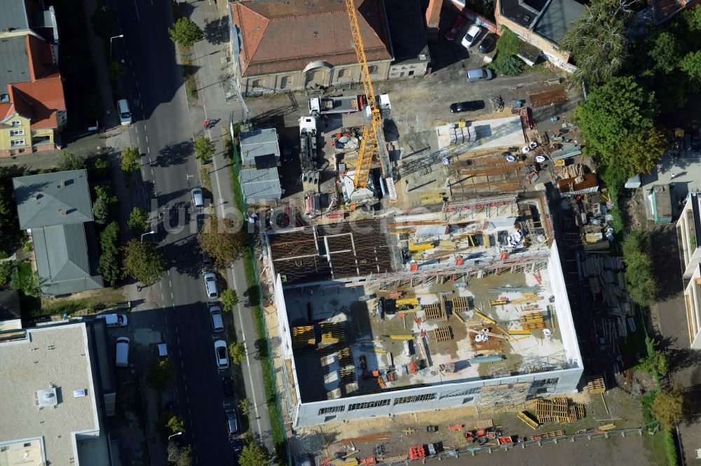 Luftaufnahme Potsdam - Baustelle zum Neubau einer Zweifachsporthalle in der Kurfürstenstraße in Potsdam im Bundesland Brandenburg