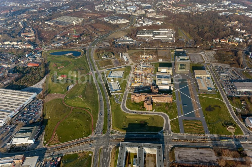 Luftaufnahme Essen - Baustelle zum neuen Bauabschnitt auf dem Areal des Kruppgürtel , der Hauptverwaltung des Konzern ThyssenKrupp in Essen in Nordrhein-Westfalen NRW