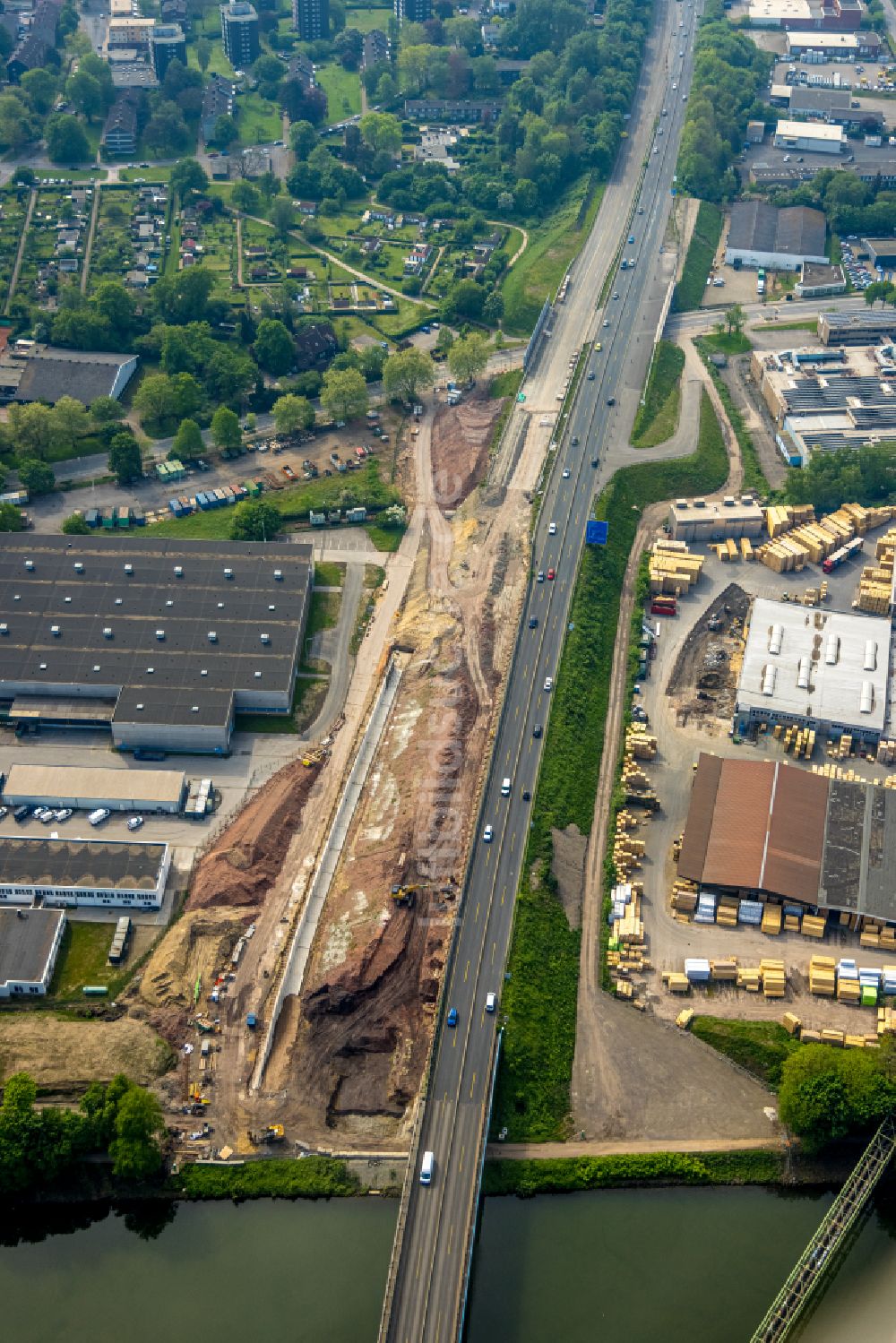 Luftaufnahme Herne - Baustelle zum Sanierung und Instandsetzung des Autobahn- Brückenbauwerk Emschertalbrücke in Herne im Bundesland Nordrhein-Westfalen, Deutschland