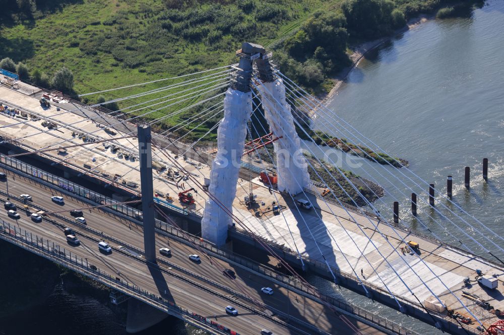 Leverkusen von oben - Baustelle zum Sanierung und Instandsetzung des Autobahn- Brückenbauwerk Leverkusener Rheinbrücke in Leverkusen im Bundesland Nordrhein-Westfalen, Deutschland LEVERKUSEN