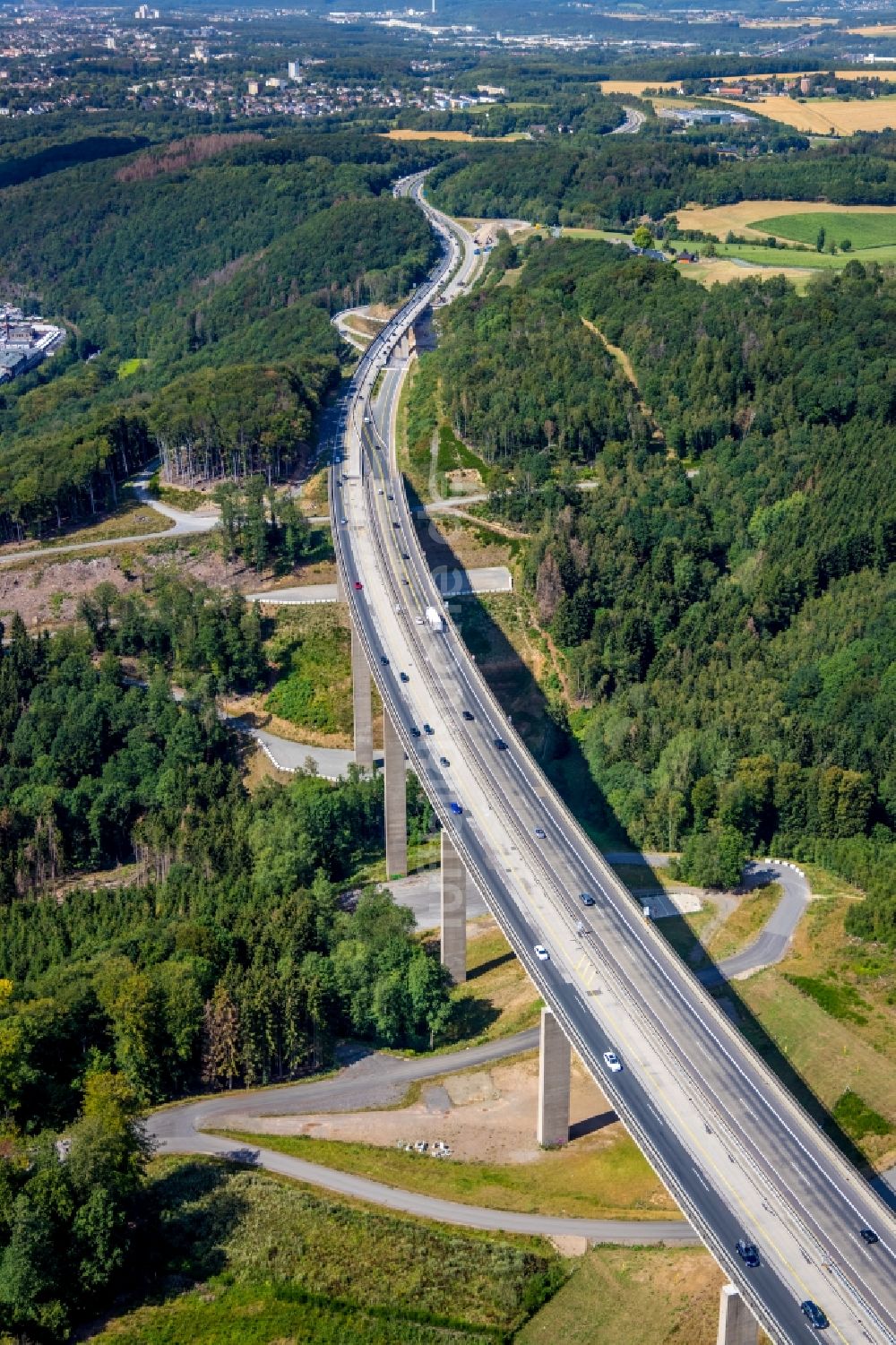 Luftaufnahme Hagen - Baustelle zum Sanierung und Instandsetzung des Autobahn- Brückenbauwerk Talbrücke Brunsbecke der BAB A45 in Hagen im Bundesland Nordrhein-Westfalen, Deutschland