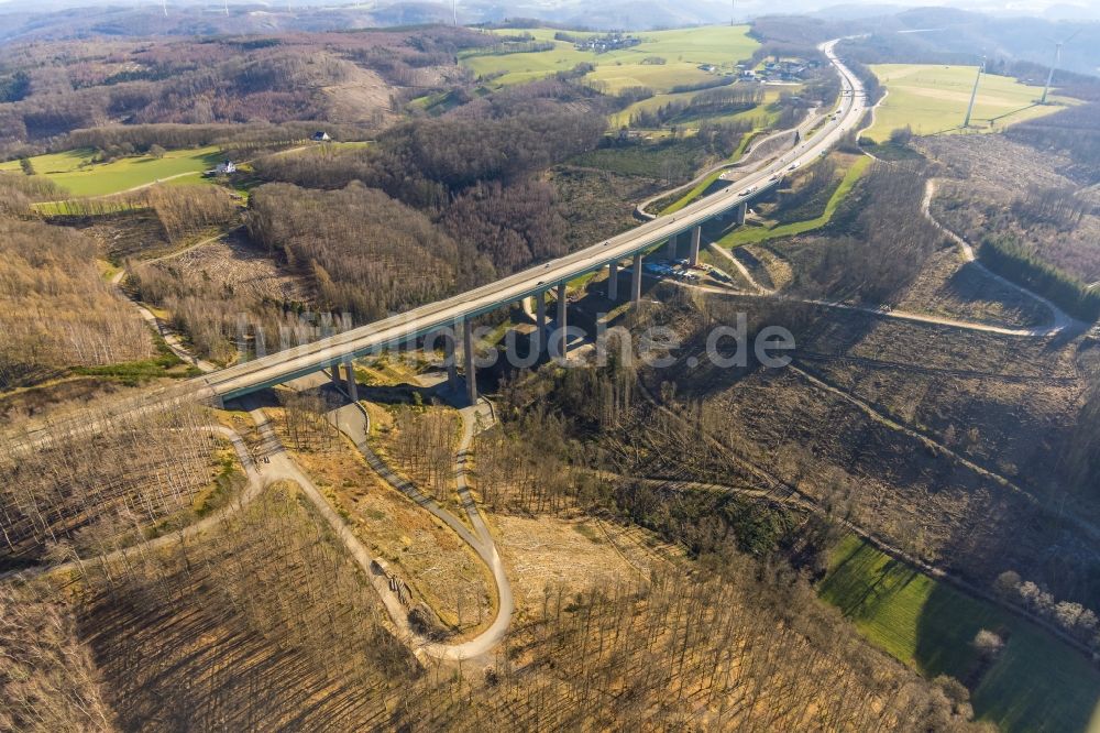 Luftbild Hagen - Baustelle zum Sanierung und Instandsetzung des Autobahn- Brückenbauwerk Talbrücke Brunsbecke der BAB A45 in Hagen im Bundesland Nordrhein-Westfalen, Deutschland