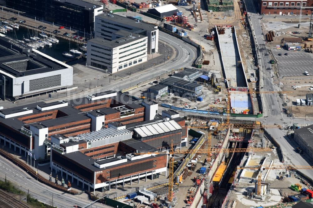 Luftaufnahme Kopenhagen - Baustelle zum Schienen- Tunnel- Neubau der ARGE MetNord JV in Kopenhagen in Dänemark