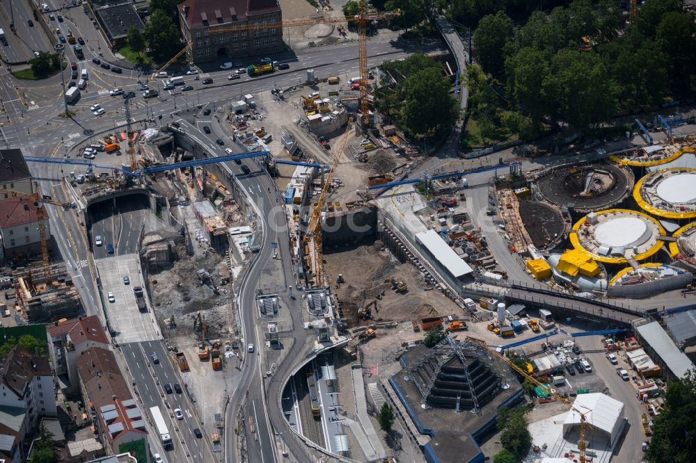 Luftbild Stuttgart - Baustelle zum Schienen- Tunnel- Neubau zum Projekt S21 entlang der Willy-Brandt-Straße in Stuttgart im Bundesland Baden-Württemberg, Deutschland