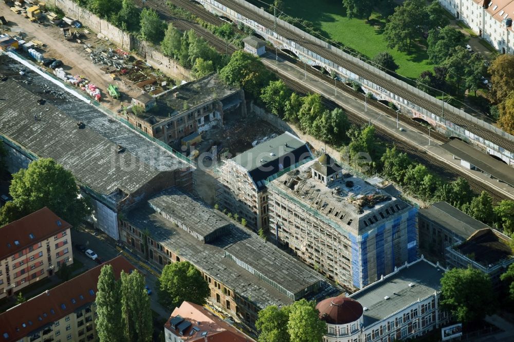 Luftaufnahme Leipzig - Baustelle zum Umbau und Ausbau der denkmalgeschützten Altbau- Gebäude der Bleichert Werke durch die CG Gruppe AG im Ortsteil Gohlis in Leipzig im Bundesland Sachsen, Deutschland