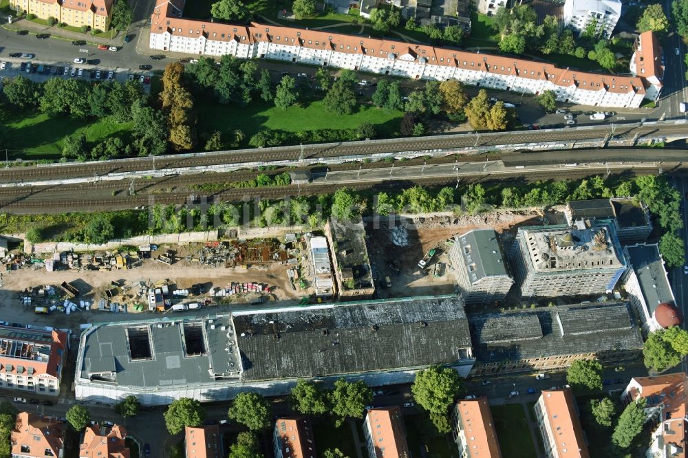 Leipzig von oben - Baustelle zum Umbau und Ausbau der denkmalgeschützten Altbau- Gebäude der Bleichert Werke durch die CG Gruppe AG im Ortsteil Gohlis in Leipzig im Bundesland Sachsen, Deutschland