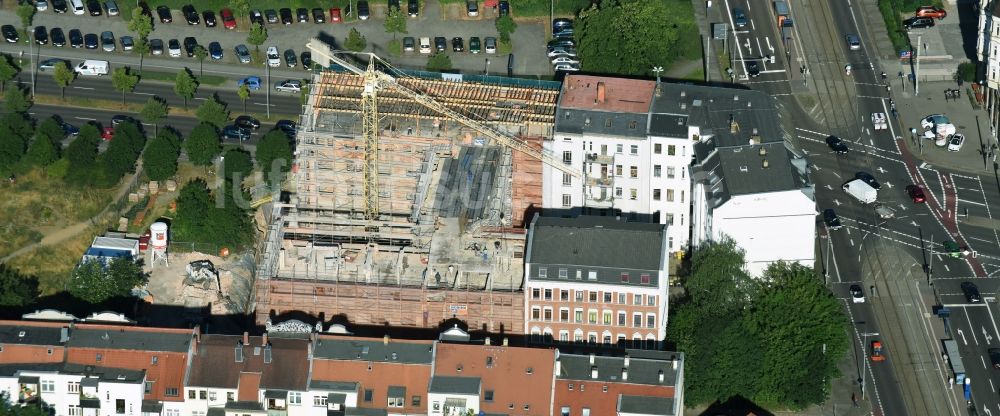 Luftaufnahme Leipzig - Baustelle zum Umbau und Ausbau des denkmalgeschützten Altbau- Gebäudes Perthesstraße - Gerichtsweg im Areal Graphisches Viertel in Leipzig im Bundesland Sachsen