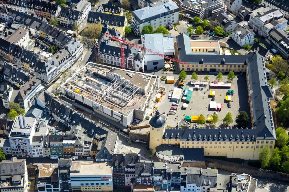 Luftaufnahme Siegen - Baustelle zum Umbau des ehemaligen Einkaufszentrum zum Seminar- und Hörsaalzentrum in Siegen im Bundesland Nordrhein-Westfalen, Deutschland