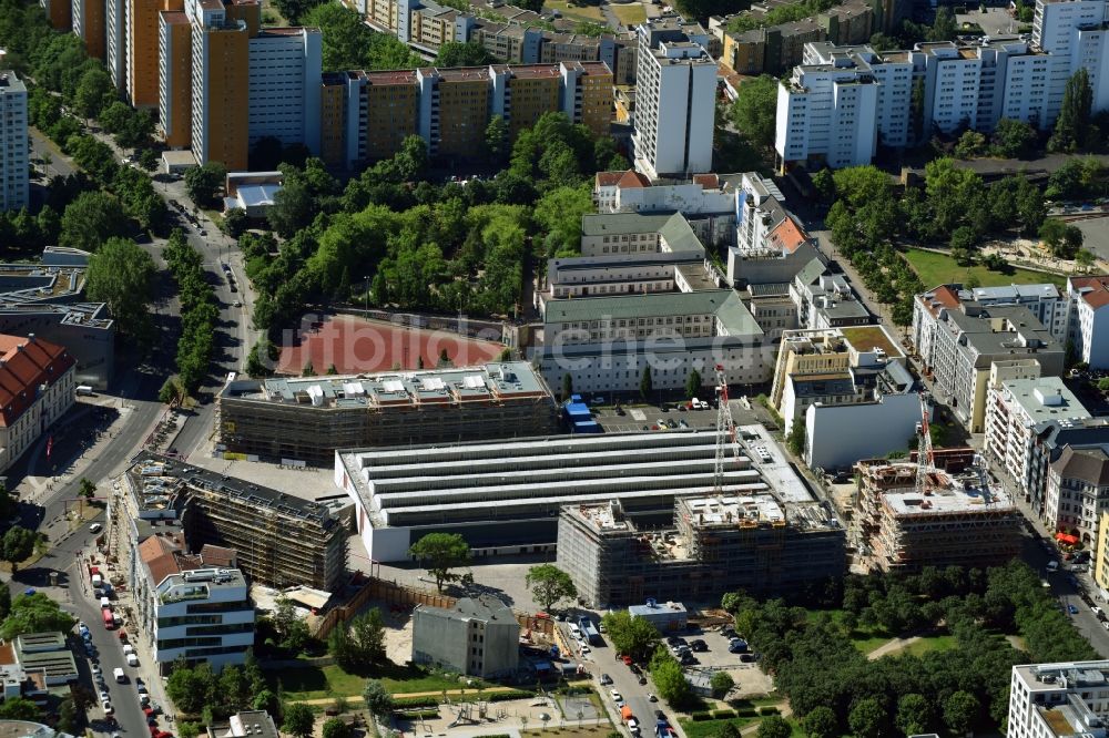 Luftbild Berlin - Baustelle zum Umbau Gelände der ehemaligen Berliner Blumen Großmarktes in Berlin Kreuzberg