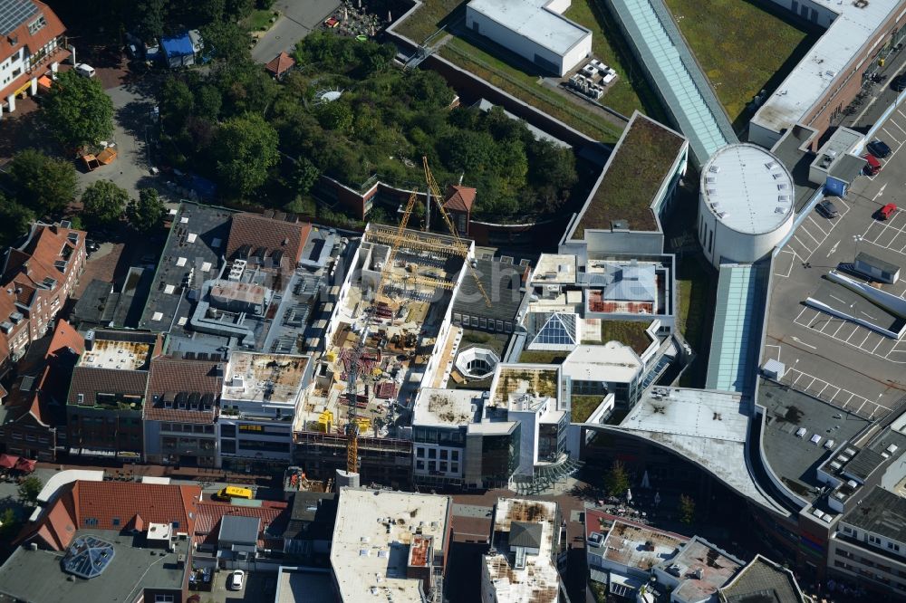 Lingen (Ems) von oben - Baustelle zum Umbau eines Geschäftshauses und Einkaufszentrum Lookentor in der Lookenstraße in Lingen (Ems) im Bundesland Niedersachsen