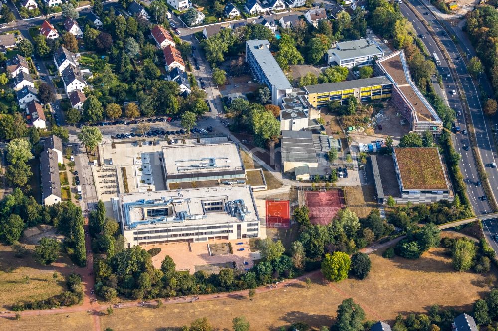 Düsseldorf von oben - Baustelle zum Umbau des Max-Planck-Gymnasium in Düsseldorf im Bundesland Nordrhein-Westfalen, Deutschland