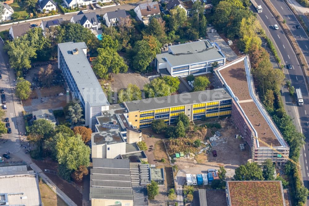 Düsseldorf aus der Vogelperspektive: Baustelle zum Umbau des Max-Planck-Gymnasium in Düsseldorf im Bundesland Nordrhein-Westfalen, Deutschland