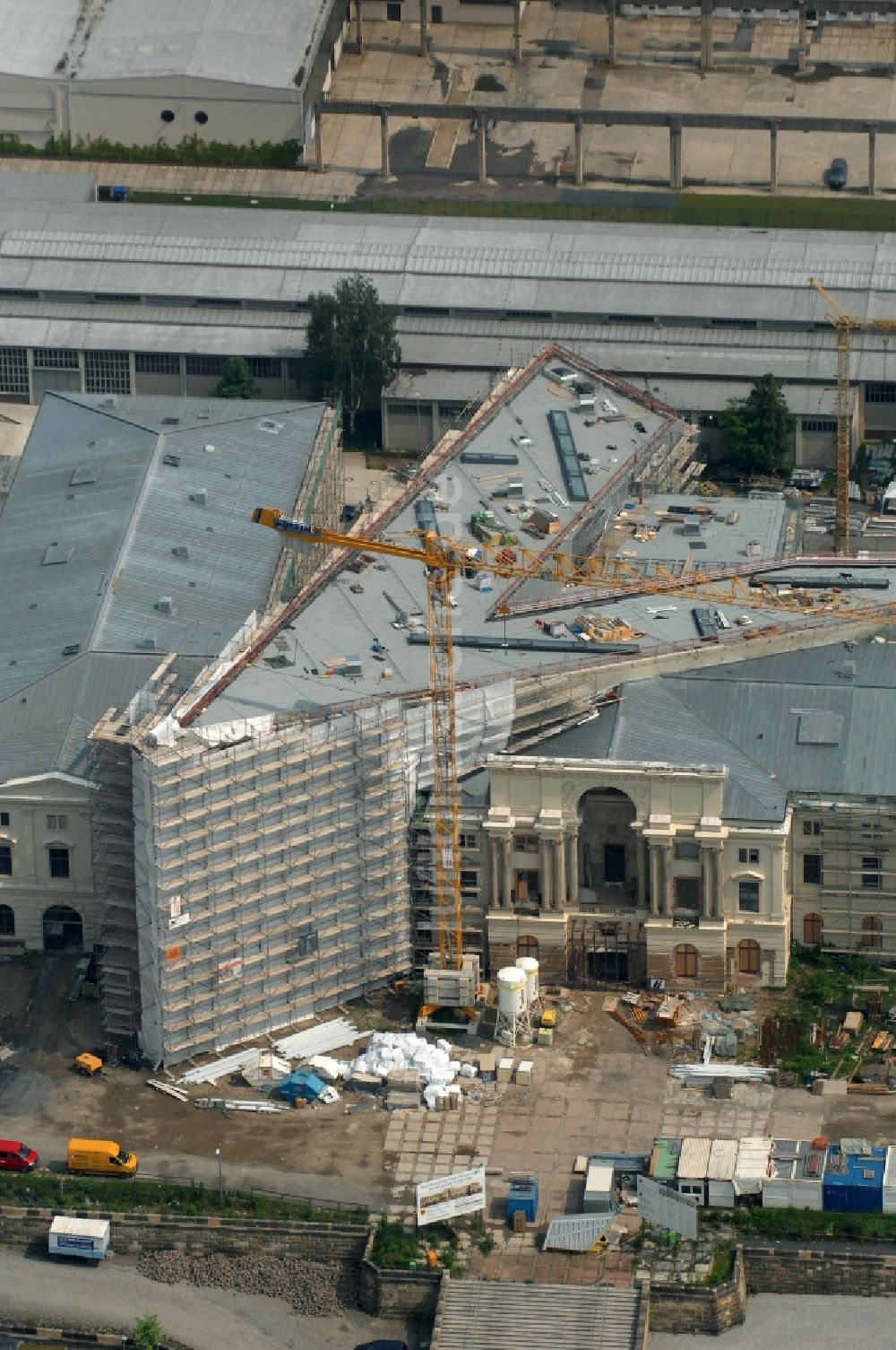 Dresden aus der Vogelperspektive: Baustelle zum Umbau Militärhistorisches Museum der Bundeswehr ( MHM ) in Dresden im Bundesland Sachsen