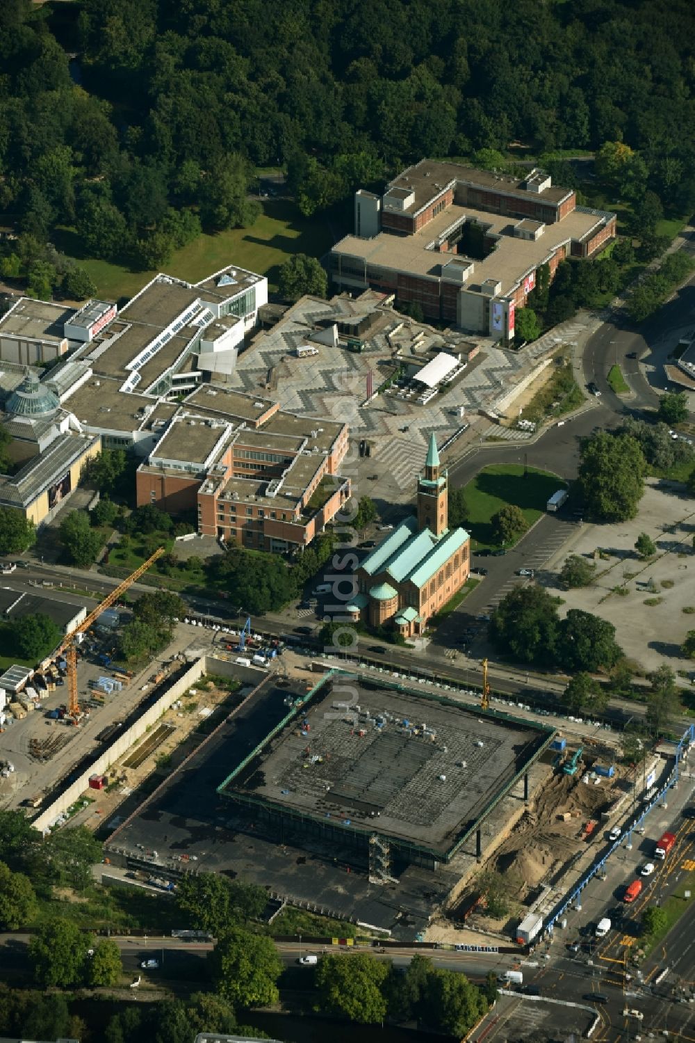 Luftbild Berlin - Baustelle zum Umbau der Neue Nationalgalerie an der Potsdamer Straße in Berlin, Deutschland