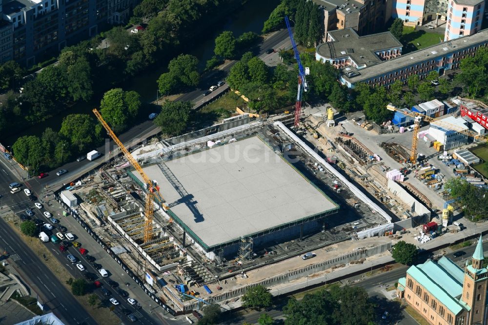 Berlin aus der Vogelperspektive: Baustelle zum Umbau der Neue Nationalgalerie an der Potsdamer Straße in Berlin, Deutschland