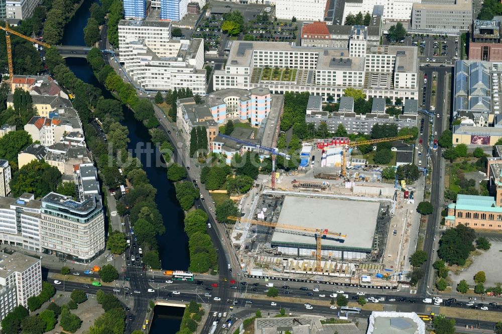 Luftaufnahme Berlin - Baustelle zum Umbau der Neue Nationalgalerie an der Potsdamer Straße in Berlin, Deutschland