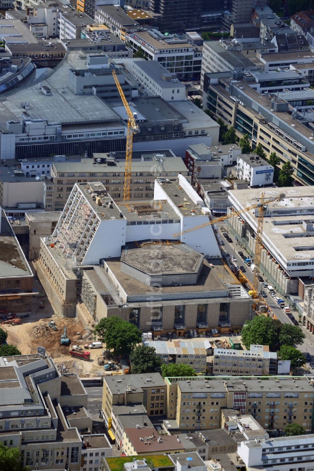 Köln von oben - Baustelle zum Umbau und Sanierung des Schauspielhaus der Oper in Köln im Bundesland Nordhrhein-Westfalen