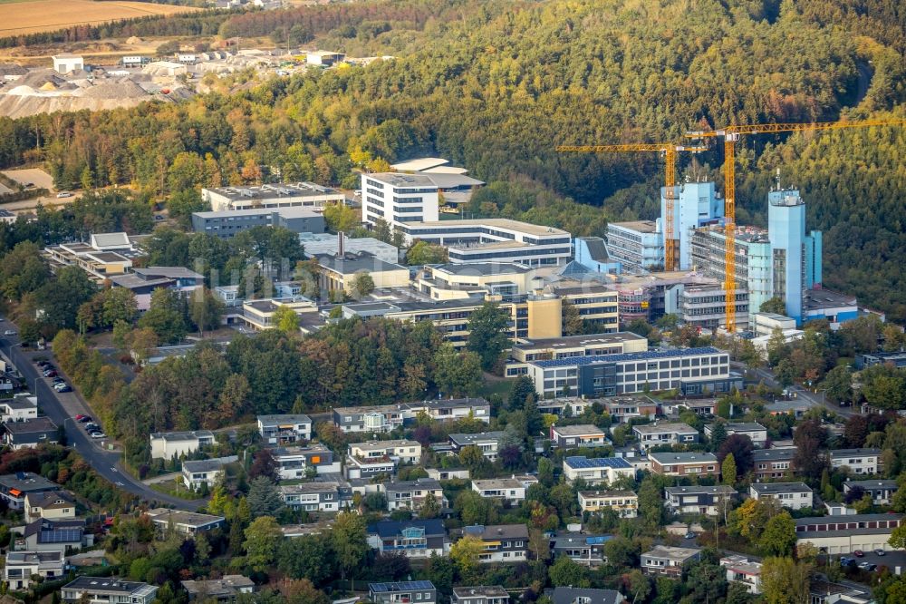 Luftbild Siegen - Baustelle zum Umbau mit Sanierungsarbeiten an der Universität Siegen in Siegen im Bundesland Nordrhein-Westfalen, Deutschland