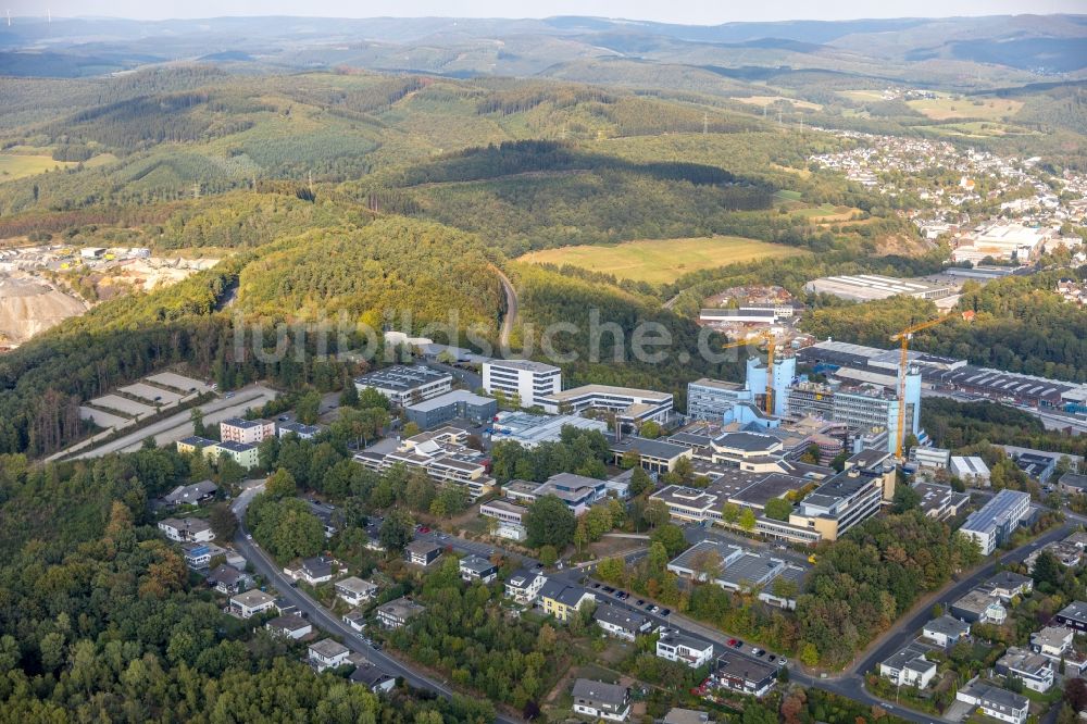 Siegen von oben - Baustelle zum Umbau mit Sanierungsarbeiten an der Universität Siegen in Siegen im Bundesland Nordrhein-Westfalen, Deutschland