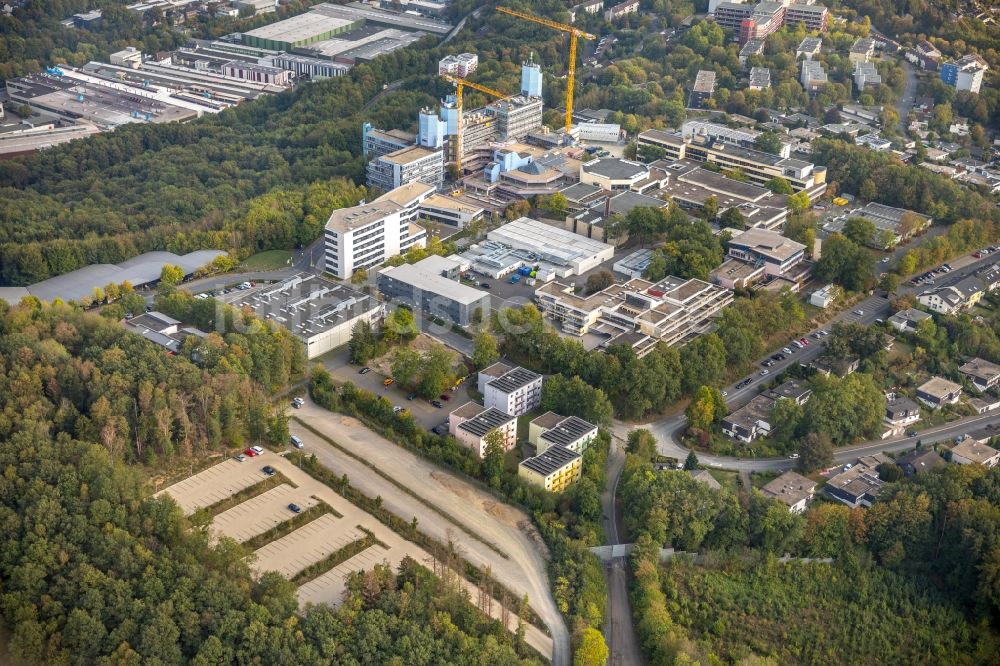 Siegen von oben - Baustelle zum Umbau mit Sanierungsarbeiten an der Universität Siegen in Siegen im Bundesland Nordrhein-Westfalen, Deutschland