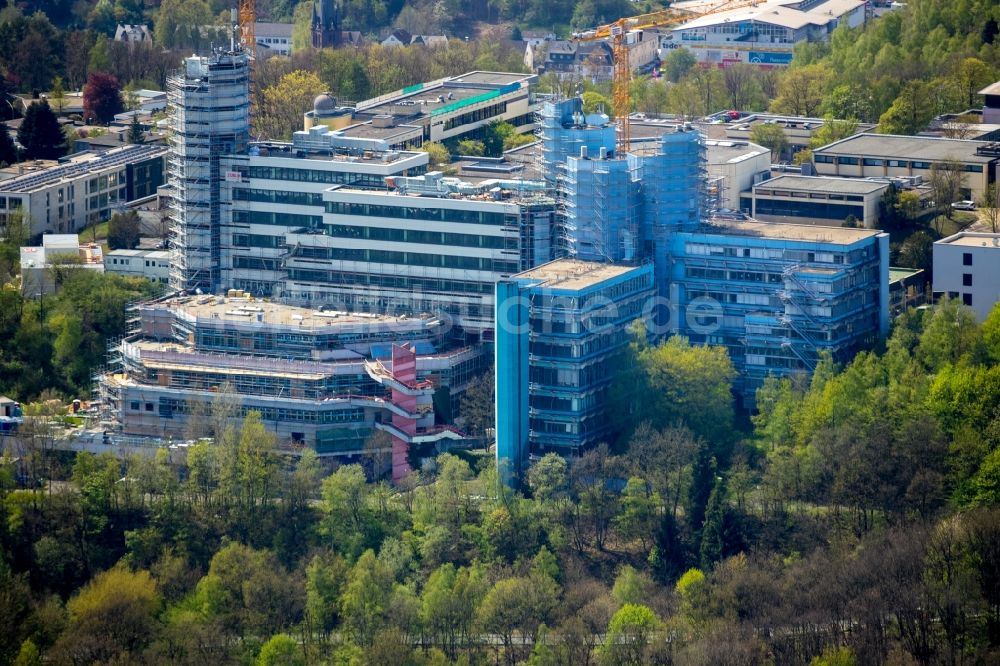 Siegen aus der Vogelperspektive: Baustelle zum Umbau mit Sanierungsarbeiten an der Universität Siegen in Siegen im Bundesland Nordrhein-Westfalen, Deutschland