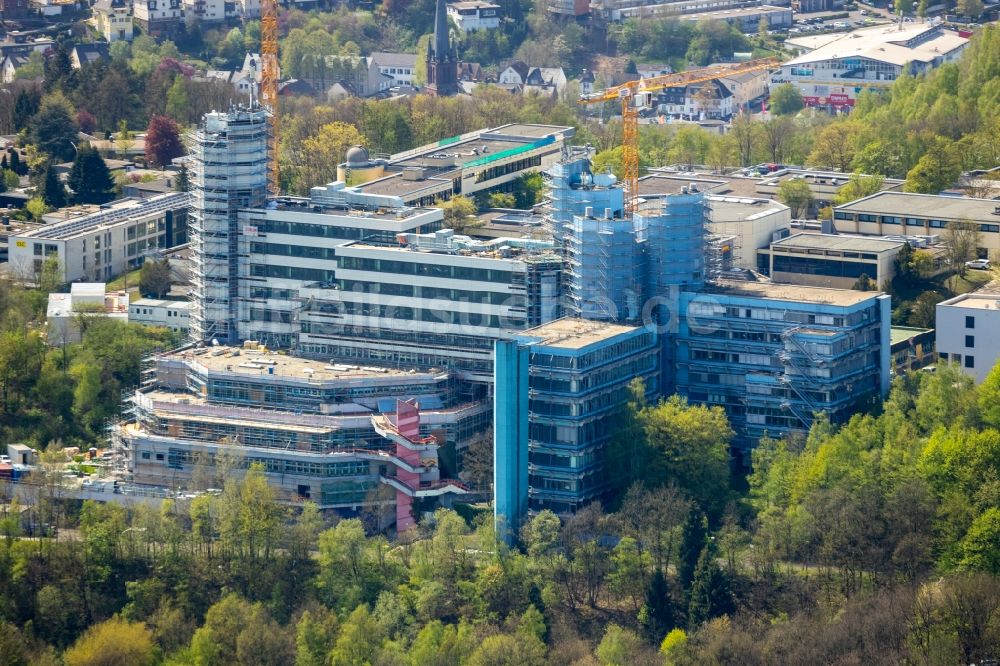 Luftaufnahme Siegen - Baustelle zum Umbau mit Sanierungsarbeiten an der Universität Siegen in Siegen im Bundesland Nordrhein-Westfalen, Deutschland