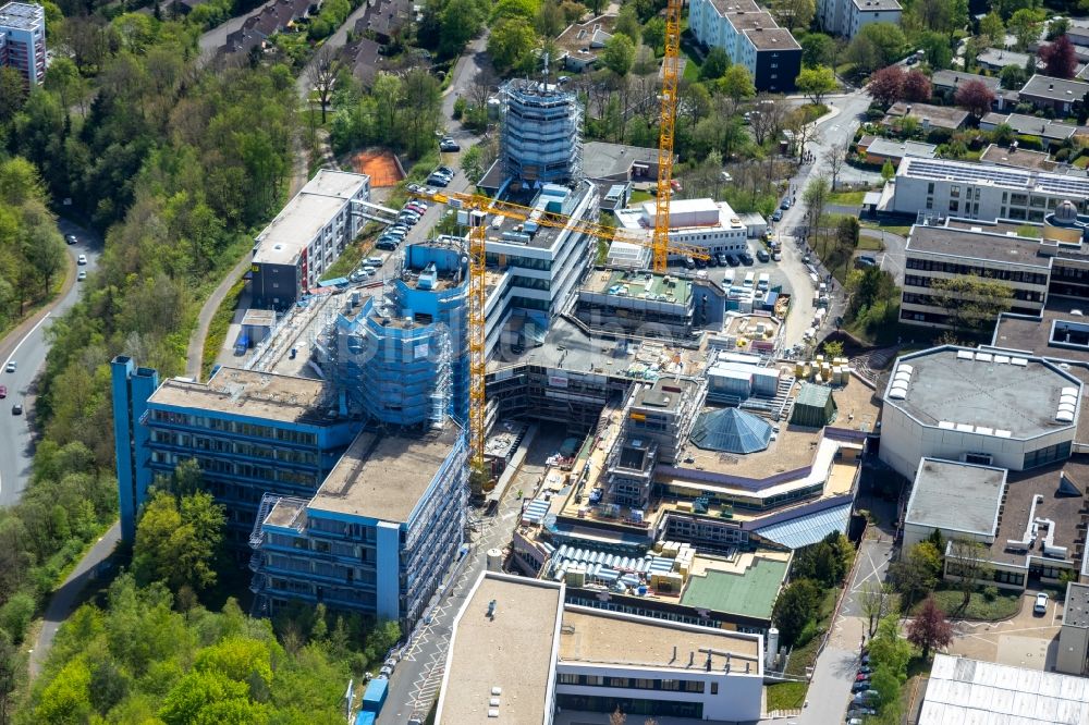 Luftaufnahme Siegen - Baustelle zum Umbau mit Sanierungsarbeiten an der Universität Siegen in Siegen im Bundesland Nordrhein-Westfalen, Deutschland