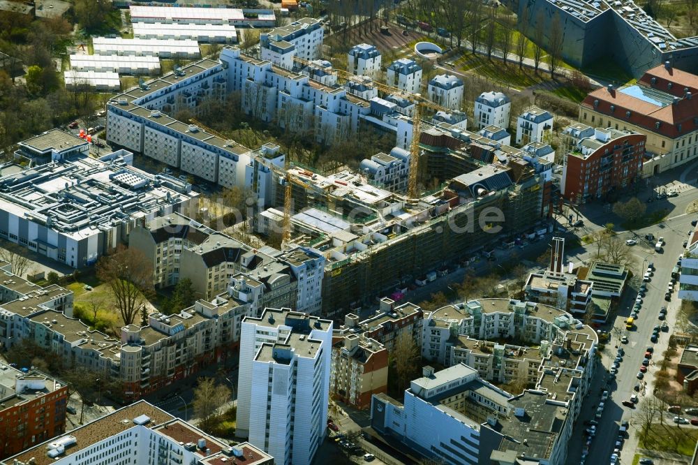 Luftbild Berlin - Baustelle zum Umbau der Victoriahöfe der Cresco Capital Group Limited im Ortsteil Kreuzberg in Berlin, Deutschland