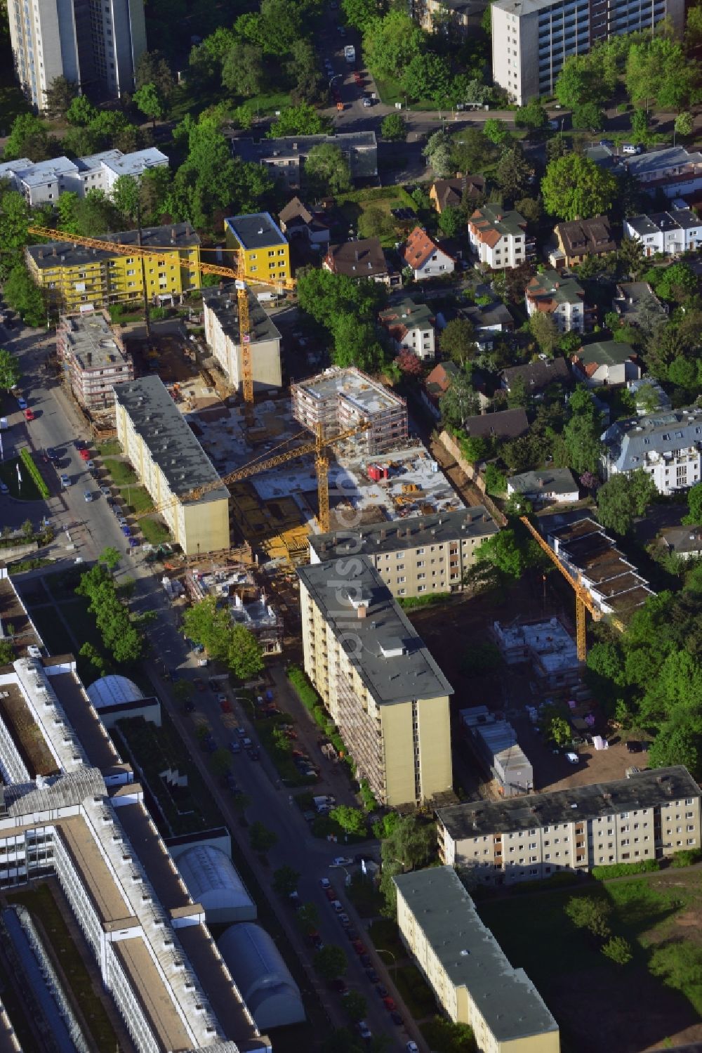 Luftaufnahme Berlin - Baustelle zum Wohnhaus- Neubau der Baugenossenschaft IDEAL eG in Berlin