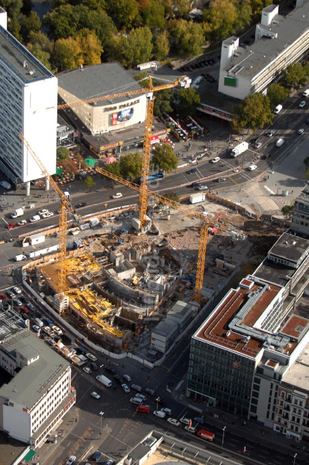 Berlin aus der Vogelperspektive: Baustelle zum Zoofenster Hochhaus am Hardenbergplatz