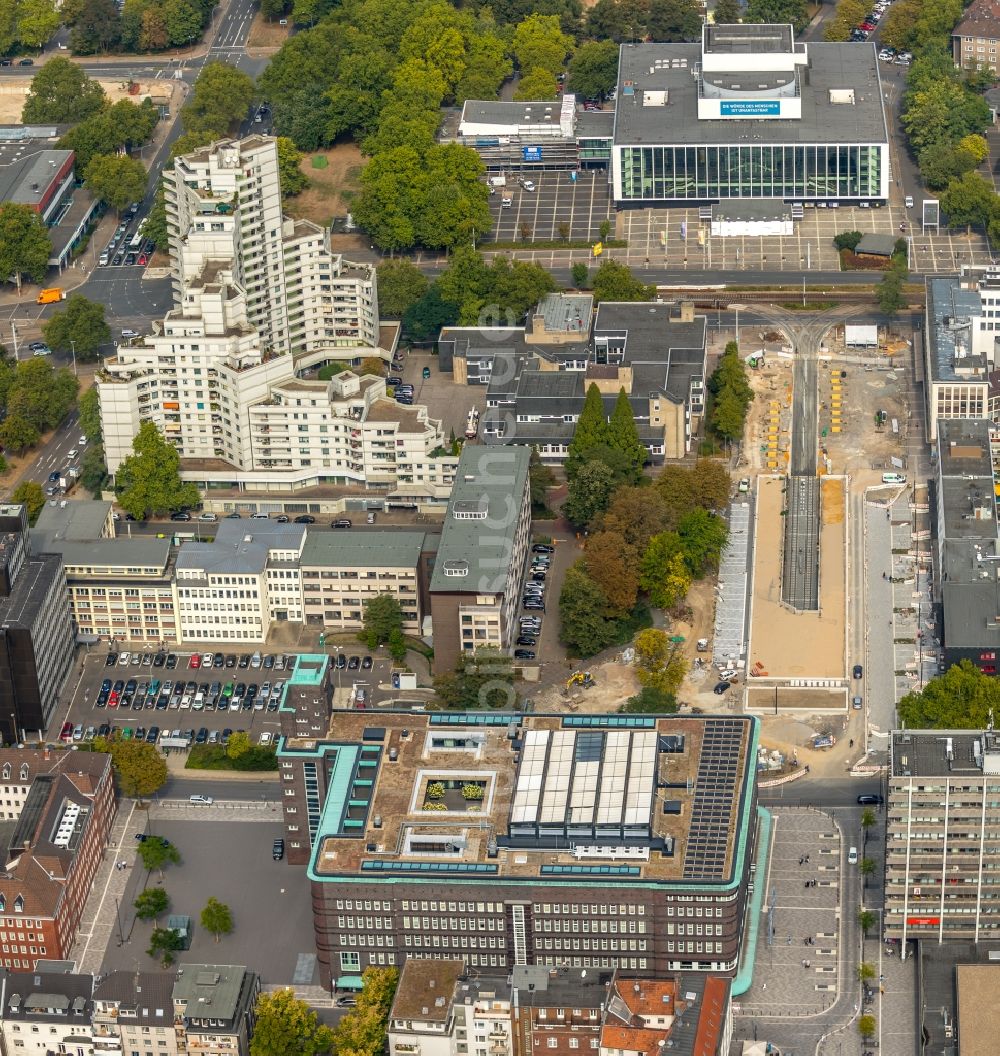 Gelsenkirchen von oben - Baustelle zur Erneuerung und Sanierung des Straßenverlaufes der Ebertstraße in Gelsenkirchen im Bundesland Nordrhein-Westfalen, Deutschland