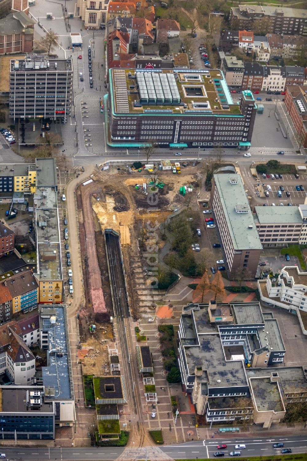 Luftbild Gelsenkirchen - Baustelle zur Erneuerung und Sanierung des Straßenverlaufes der Ebertstraße in Gelsenkirchen im Bundesland Nordrhein-Westfalen, Deutschland