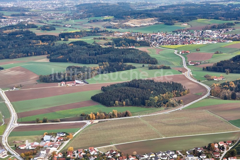 Luftaufnahme Weihmichl - Baustelle zur Erneuerung und Sanierung des Straßenverlaufes der LA23 zwischen dem Ortsteil Unterneuhausen in Weihmichl und Furth im Bundesland Bayern, Deutschland