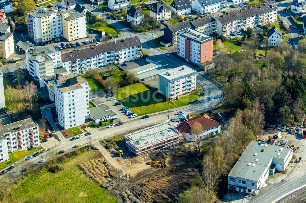 Luftaufnahme Arnsberg - Baustelle zur Errichtung eines KITA- Kindergarten in Arnsberg im Bundesland Nordrhein-Westfalen, Deutschland