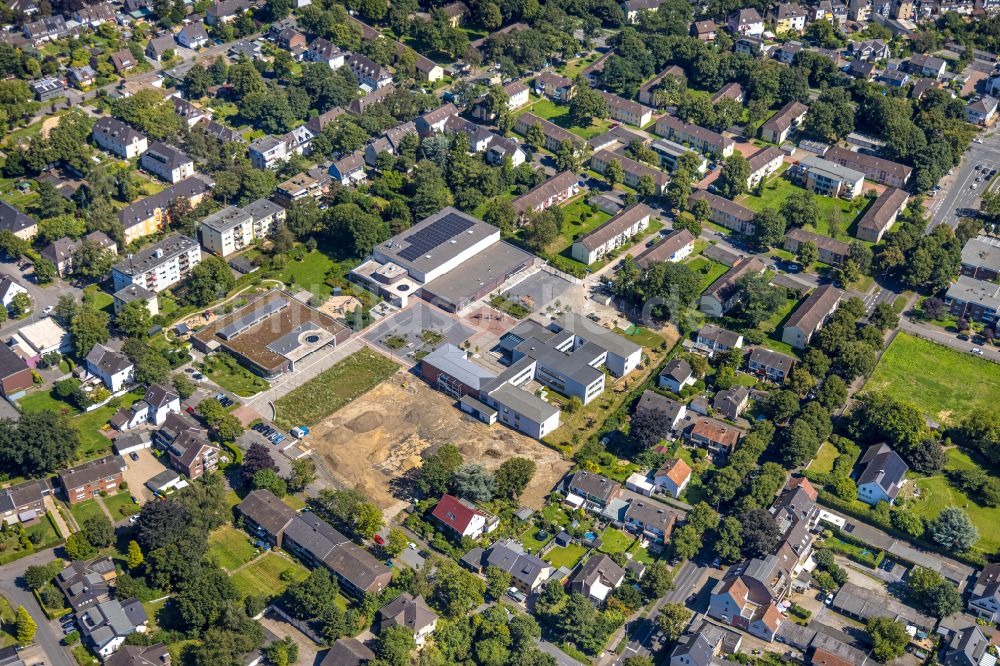 Luftaufnahme Dinslaken - Baustelle zur Errichtung eines KITA- Kindergarten in Dinslaken im Bundesland Nordrhein-Westfalen, Deutschland