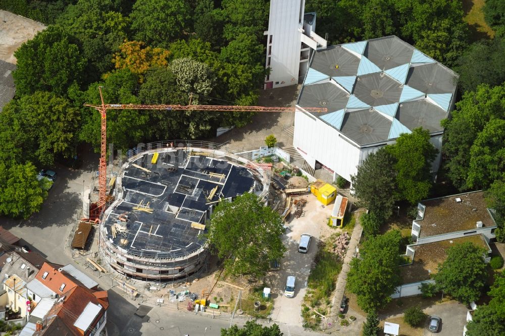 Karlsruhe von oben - Baustelle zur Errichtung eines KITA- Kindergarten in Karlsruhe im Bundesland Baden-Württemberg, Deutschland