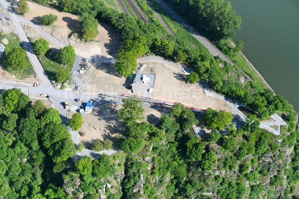 St. Goarshausen aus der Vogelperspektive: Baustelle zur Errichtung einer neuen Parkanlage Besucherzentrum Auf der Loreley am Loreleyplateau in St. Goarshausen im Bundesland Rheinland-Pfalz, Deutschland