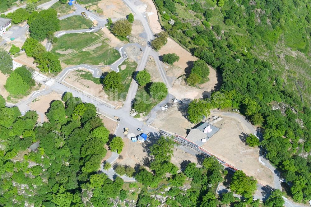 Luftaufnahme St. Goarshausen - Baustelle zur Errichtung einer neuen Parkanlage Besucherzentrum Auf der Loreley am Loreleyplateau in St. Goarshausen im Bundesland Rheinland-Pfalz, Deutschland