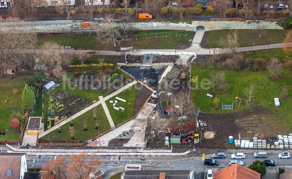 Luftaufnahme Soest - Baustelle zur Errichtung einer neuen Parkanlage am Brunowall - Mühlenpättken in Soest im Bundesland Nordrhein-Westfalen, Deutschland