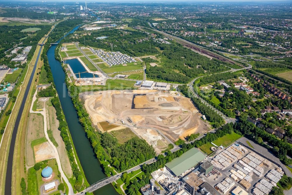 Luftbild Gelsenkirchen - Baustelle zur Errichtung einer neuen Parkanlage entlang der Uechtingstraße - Alfred-Zingler-Straße - Johannes-Rau-Allee in Gelsenkirchen im Bundesland Nordrhein-Westfalen - NRW, Deutschland