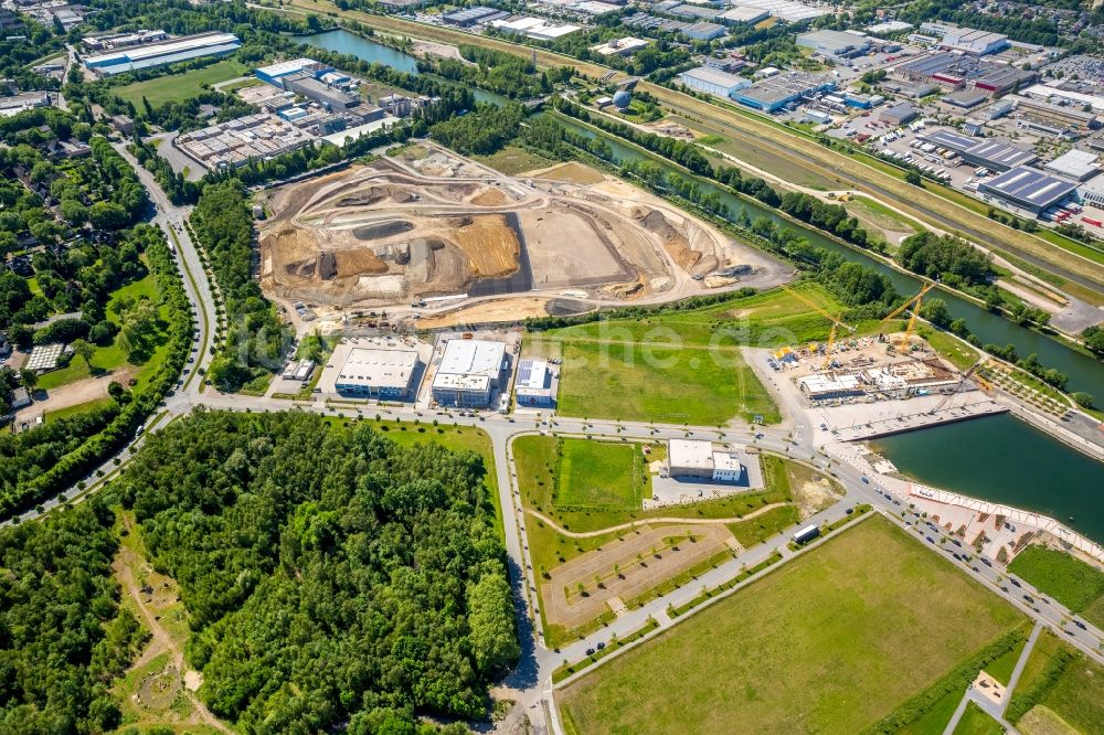 Gelsenkirchen von oben - Baustelle zur Errichtung einer neuen Parkanlage entlang der Uechtingstraße - Alfred-Zingler-Straße - Johannes-Rau-Allee in Gelsenkirchen im Bundesland Nordrhein-Westfalen - NRW, Deutschland