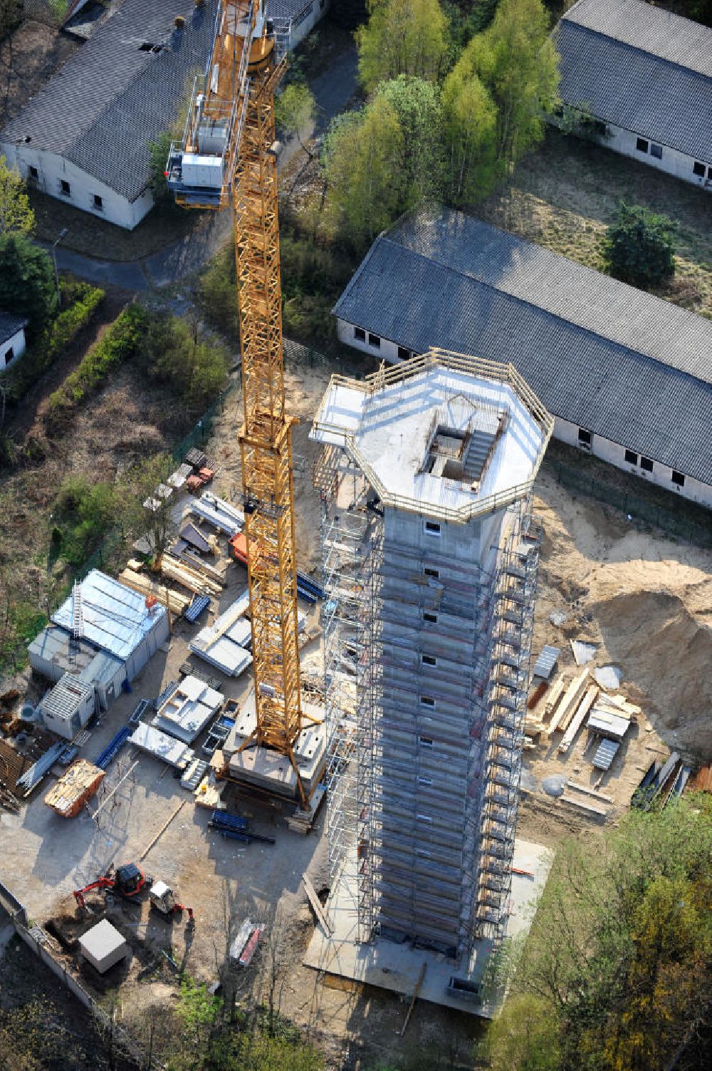 Luftbild PRÖTZEL OT Heidekrug - Baustelle zur Errichtung eines Wetterradarturmes des DWD auf dem Gelände der ehemaligen Kaserne Heidekrug