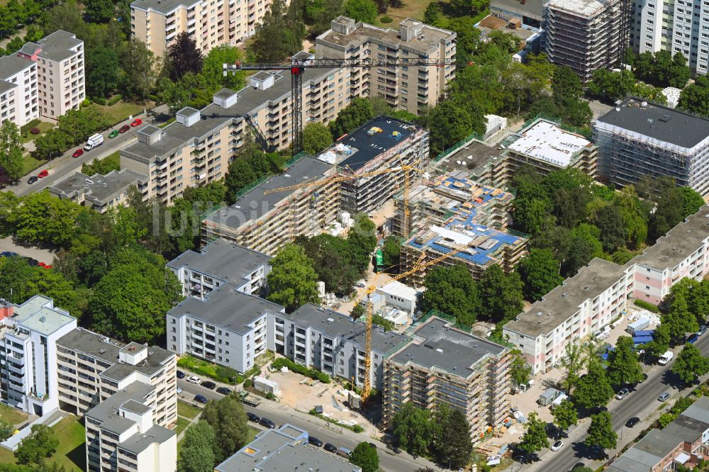 Luftaufnahme Berlin - Baustelle zur Erweiterung eines Wohnhauses in Berlin, Deutschland