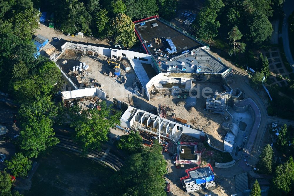 Rostock von oben - Baustelle zur Neuerrichtung des Polarium des Zoo Rostock in Rostock im Bundesland Mecklenburg-Vorpommern, Deutschland