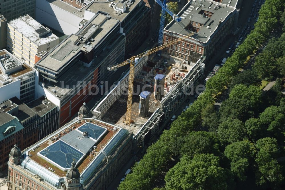 Luftbild Hamburg - Baustelle zur Revitalisierung und Umbau des Gebäudekomplex Alte Post am Stephansplatz in Hamburg