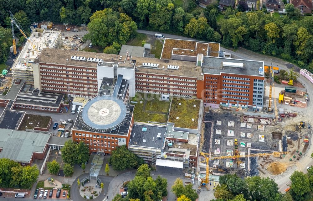 Luftaufnahme Hamm - Baustelle zur Sanierung und Erweiterung des Klinikgelände des Krankenhauses St. Barbara-Klinik Hamm-Heessen GmbH im Ortsteil Heessen in Hamm im Bundesland Nordrhein-Westfalen, Deutschland