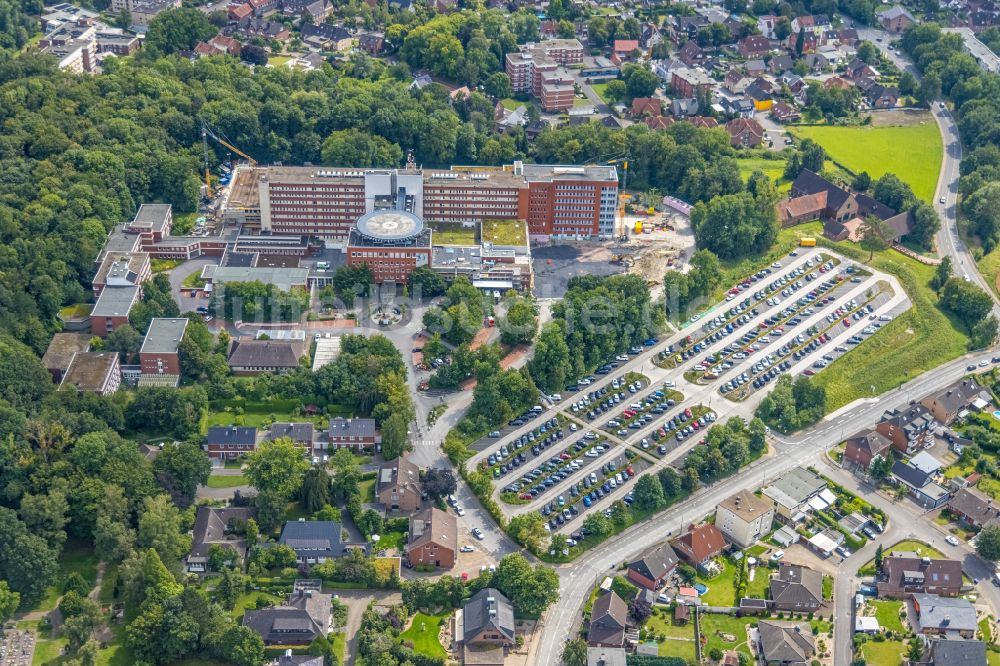 Hamm von oben - Baustelle zur Sanierung und Erweiterung des Klinikgelände des Krankenhauses St. Barbara-Klinik Hamm-Heessen GmbH im Ortsteil Heessen in Hamm im Bundesland Nordrhein-Westfalen, Deutschland