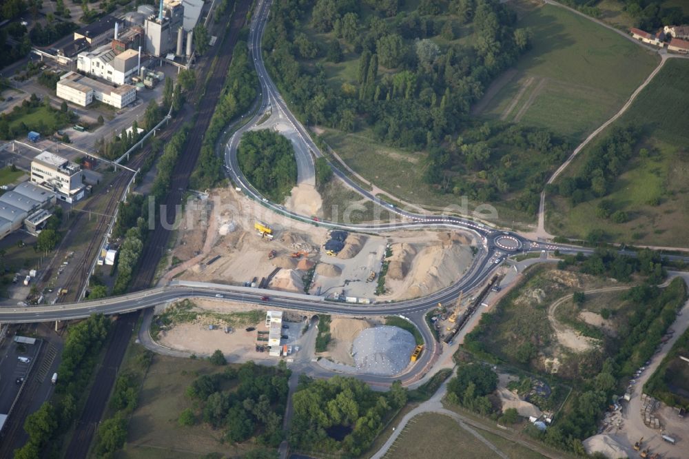 Ingelheim am Rhein von oben - Baustelle zur Sanierung zweier Deponien in Ingelheim am Rhein im Bundesland Rheinland-Pfalz, Deutschland